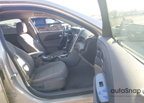 2015 Chevrolet Malibu 1Fl from USA, damaged, VIN 1G11A5SL8FF273353